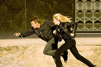 Ewan McGregor Scarlett Johansson, The Island , Movie resolution HD wallpaper