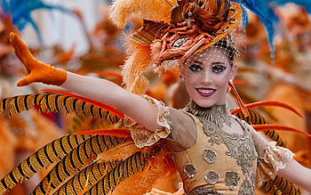 Brasil carnival, frumusete, feather, girl, orange, vicente concha, woman, beauty, hat HD wallpaper