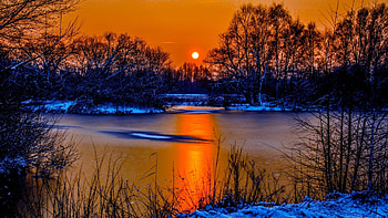 Sunset over the river, Winter, Sun, Snow, Trees HD wallpaper