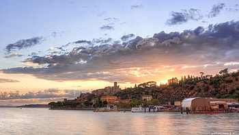 sunset on an italian lake town, town, clouds, lake, hill, sunset HD wallpaper