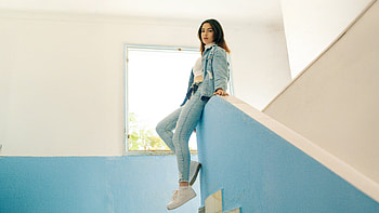 Casual Denim Giurl Posing Against The Blue Wall, girls, model, hoot HD wallpaper