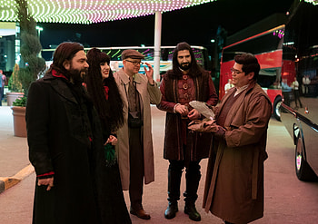 Kayvan Novak movies, What We Do in the Shadows season 3 review, Fang tastic curated, Mint HD wallpaper