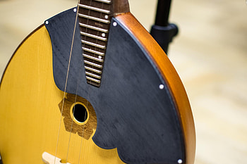 Small 3-string domra, Saint Petersburg, Musical delight, Traditional instrument HD wallpaper