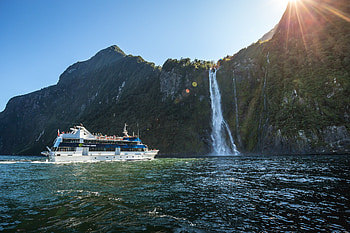 Milford Sound, Overnight cruise, Single day cruise, RealNZ HD wallpaper