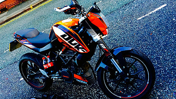 KTM Duke Bike, Duke 125 Model, Powerhouse Motorcycle, Bike Enthusiast HD wallpaper