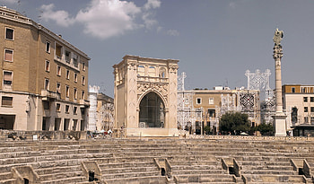 Lecce, Travels, Summer holiday time, First stop HD wallpaper