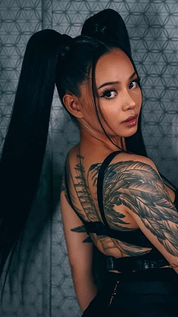 Bella Poarch, Celebs, Debut single, Featuring Bretman Rock HD phone wallpaper