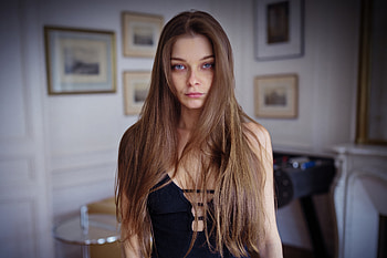Blue Eyes Girl Model Looking At Viewer, blue-eyes, girls, model HD wallpaper