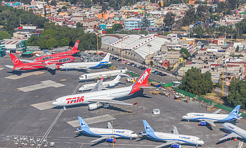 TAM Linhas Aereas, TAM LATAM A330, Mexico City airport, Latin American travel HD wallpaper