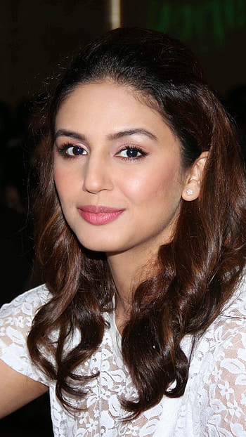 Huma Qureshi, Huma Qureshi Bollywood Heroine HD phone wallpaper