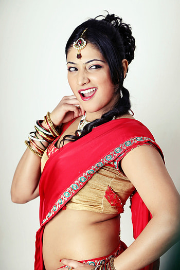 Haripriya, head, Telugu actress, hair HD phone wallpaper
