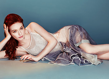 Eleanor Tomlinson In 2020 , eleanor-tomlinson, celebrities, girls HD wallpaper