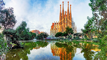 Barcelona's gem, Cathedral of light, Exquisite architecture, Spiritual haven HD wallpaper