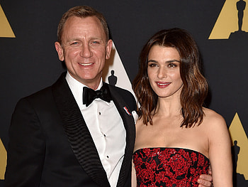 Daniel Craig, Rachel Weisz, First child joy, Sweet family moments HD wallpaper