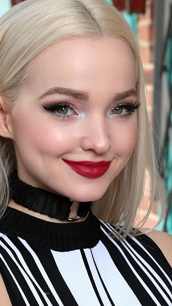 Dove Cameron, Infectious smile, Stunning , Ultra HD phone wallpaper