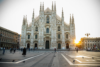 Milan travels, Gay guide to Milan, LGBTQ+ friendly, Insider recommendations HD wallpaper