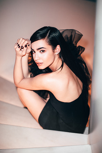 Sofia Carson, hoot posted by michelle HD phone wallpaper