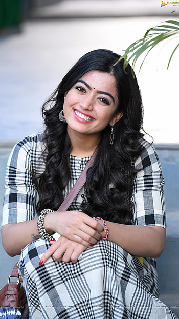 Rashmika Mandanna Video, Tollywood, Heroine, Actress HD phone wallpaper