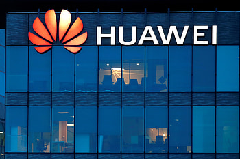 Italy, Vodafone 5G deal, Huawei, Conditional approval HD wallpaper