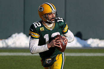 NFL, Aaron Rodgers, Green Bay Packers, Megadeal contract HD wallpaper