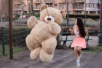Girl With Big Teddy Bear On Swing, teddy-bears, cute, girls, swing HD wallpaper