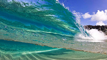 Surfer Tag - Aqua Wave Hawaiian Surfer Ocean Curl Polynesia Breakers Tide Island Islands Sea Blue HD wallpaper