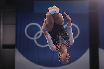 Nicole Ahsinger, Trampoline gymnastics HD wallpaper
