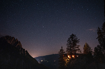 Mountains, Night, Dark, Shine, Light, Starry Sky, House, Cliff HD wallpaper