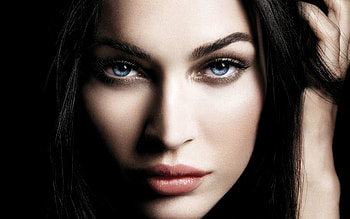 Megan Fox Superwoman - Viewing Gallery HD wallpaper