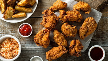 Fried Chicken, Southern Comfort, Flavorful Coating, Irresistible Dish HD wallpaper