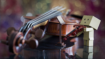 Violin, Danbo, Misc, Bokeh, Reflection HD wallpaper