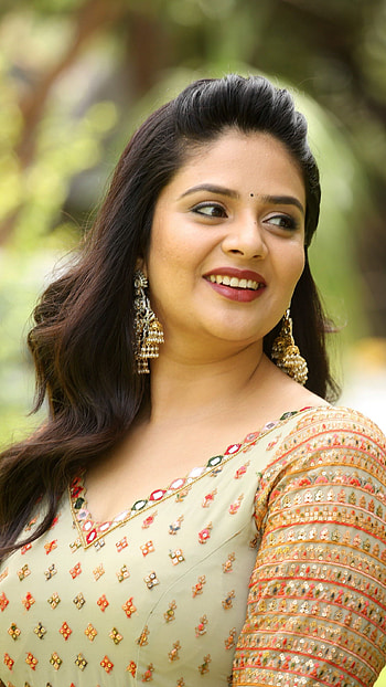 Sreemukhi, telugu actress, anchor HD phone wallpaper