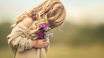 Little Gitl, girl, flowers, mood, child HD wallpaper