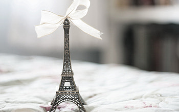 Eiffel Tower, Miscellanea, Miscellaneous, Statuette, Bow HD wallpaper