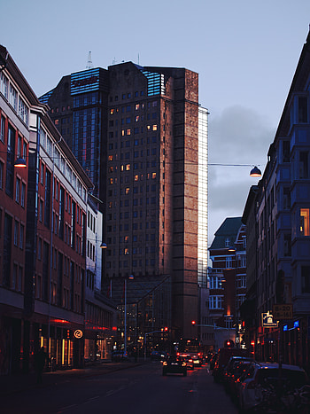 Cities, Architecture, City, Building, Traffic, Movement, Evening, Street, Sweden, Malmo HD phone wallpaper