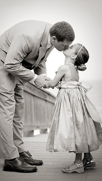 Mom Dad Wala, Father Daughter HD phone wallpaper