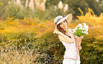 Lovely Girl, bouquet, model, Asian, flowers, hat, woman HD wallpaper