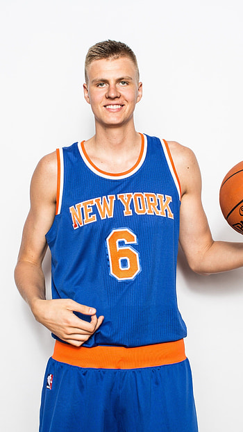 New York Knicks, Kristaps Porzingis HD phone wallpaper