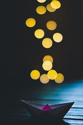 Dark, Glare, Ship, Bokeh, Boquet, Origami, Nautilus HD phone wallpaper