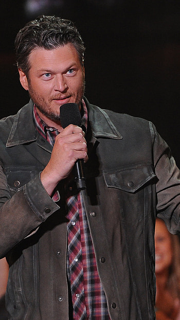 Blake Shelton, Stunning graphy, Artist promotion, Memorable moments HD phone wallpaper