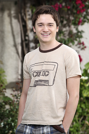 Cougar Town series, Dan Byrd, Travis, Fanpop HD phone wallpaper