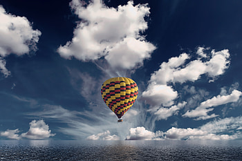 Sea, Clouds, Horizon, Miscellanea, Miscellaneous, Balloon HD wallpaper