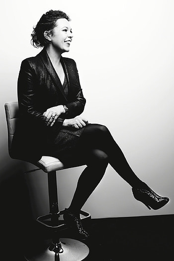 Olivia Coleman, Tights, Stop guys HD phone wallpaper