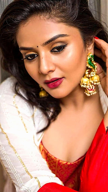 Sreemukhi, telugu actress HD phone wallpaper