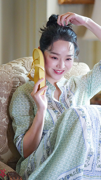 Shin Hye Sun, korean actress, model HD phone wallpaper