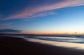 Seashore During Golden Hour , seashore, nature, clouds, dusk, evening, sky, sunset, water, waves, beach HD wallpaper