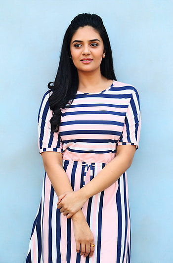 Sreemukhi, eye, dress HD phone wallpaper
