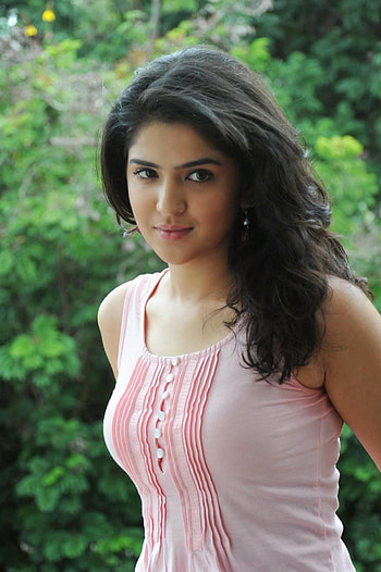 South Indian Actress Hot Pic Gallery HD phone wallpaper