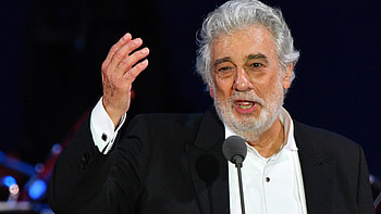Placido Domingo, La Opera resignation, MeToo accusations, Career consequences HD wallpaper