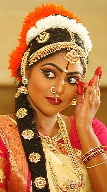 Praneetha Patnaik, telugu actress, model, dancer, dusky HD phone wallpaper